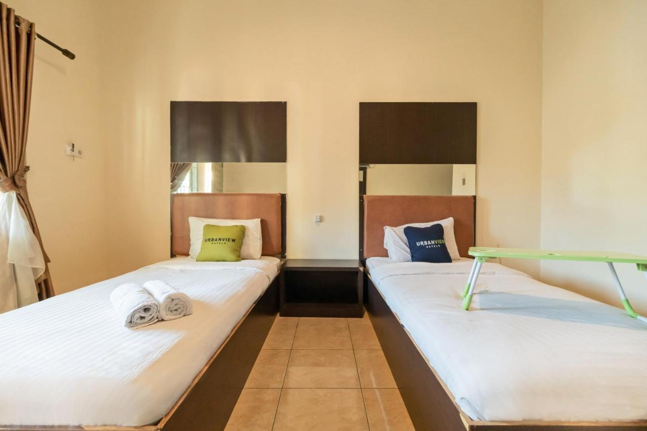 Urbanview Hotel Nugraha Palembang By Reddoorz 외부 사진